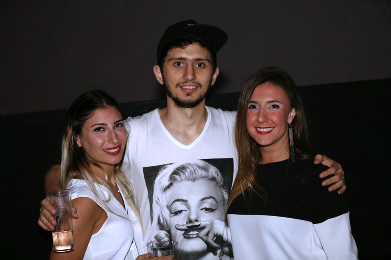 The WHITE Experience Feat. AKON Part 1